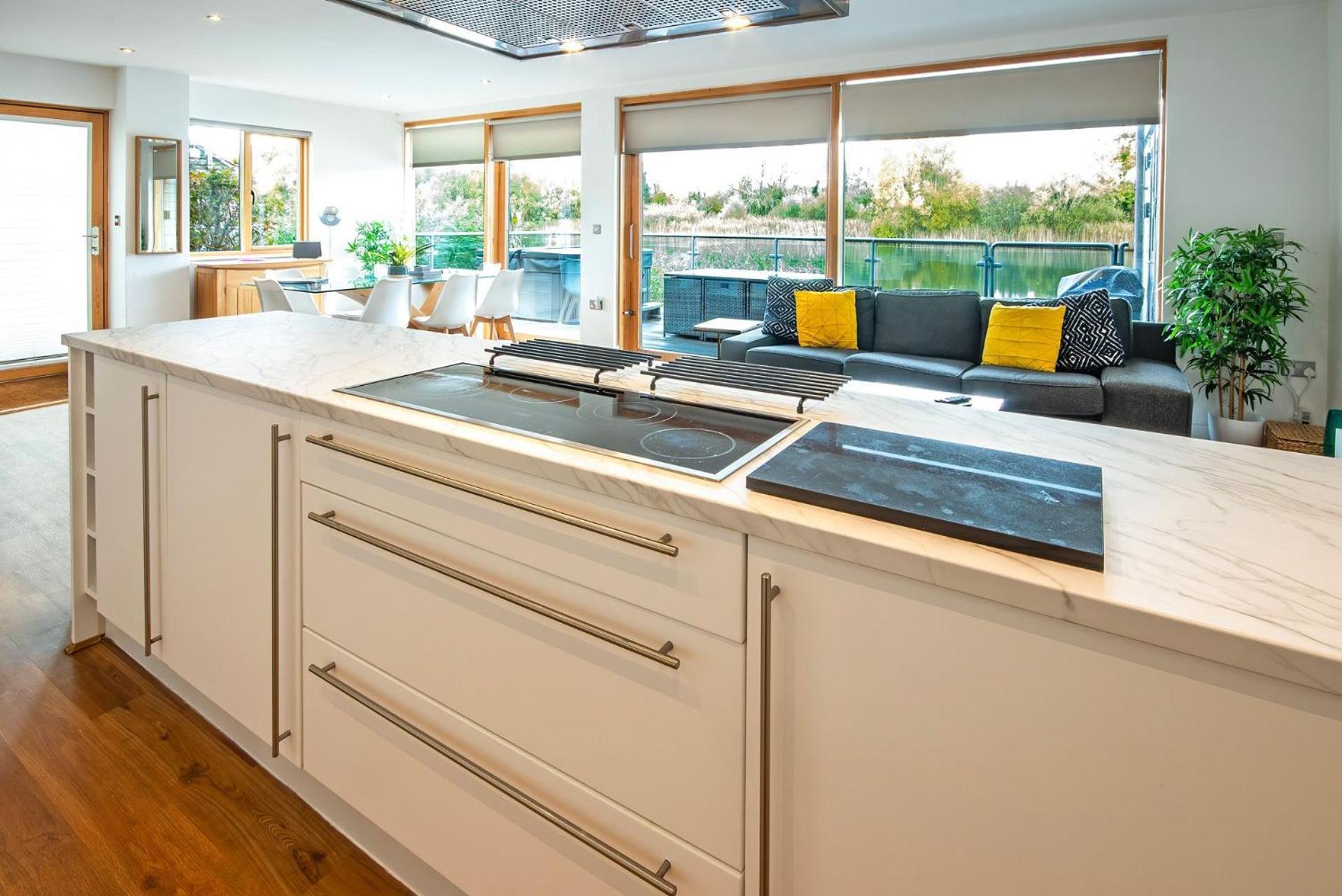 Waters Edge 04, Waterside Lodge P เซาธ์เซอร์นีย์ ภายนอก รูปภาพ